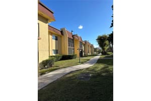 2982 Nw 55th Ave 1a, Lauderhill