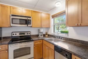 8920 Sunrise Lakes Blvd APT 101, Sunrise, FL 33322, Sold 05/12/25