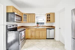 34 SE 14th St, Dania Beach, FL 33004, Sold 06/17/25