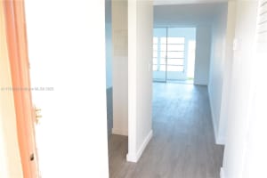 9620 Sunrise Lakes Blvd APT 106, Sunrise, FL 33322, Sold 04/22/25
