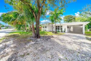 209 SW 18th Ave, Fort Lauderdale, FL 33312, Sold 08/29/25