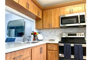 10101 Sunrise Lakes Blvd APT 303, Sunrise, FL 33322, Sold 05/29/25