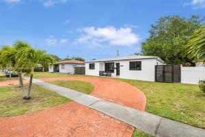 17001 NE 8th Pl, North Miami Beach, FL 33162, Sold 04/22/25