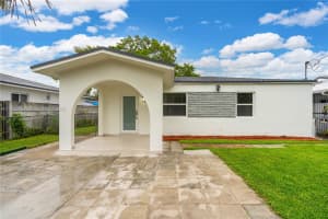 35 SW 65th Ave, Miami, FL 33144, Sold 08/27/25