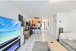 1901 NW S River Dr APT 16B, Miami, FL 33125, - MLS#A11755104