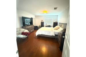 19425 NW 62nd Ct, Hialeah, FL 33015, Sold 04/24/25