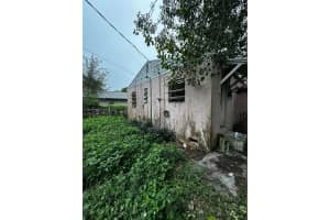 1043 NW 48th St, Miami, FL 33127, Sold 04/16/25