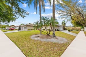 600 N 44th Ave, Hollywood, FL 33021, Sold 05/16/25