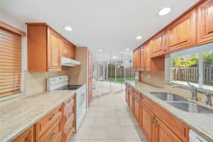 3100 N Pine Island Rd Apt 106, Sunrise, FL 33351, Sold 04/21/25
