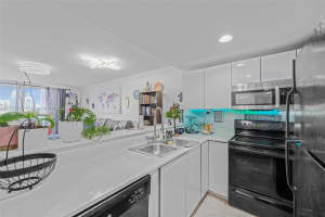 401 Ocean Dr APT 602, Miami Beach, FL 33139, Sold 06/30/25