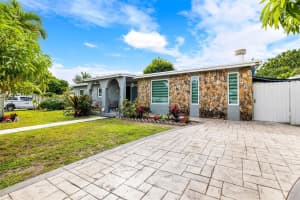 11300 SW 44th St, Miami, FL 33165, Sold 05/16/25