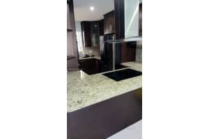 5170 SW 40th Ave APT 9E, Fort Lauderdale, FL 33314, Sold 04/25/25