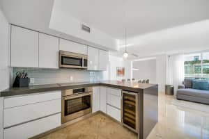 1330 West Ave APT 808, Miami Beach, FL 33139, Sold 05/01/25