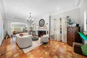 5621 Alton Rd, Miami Beach, FL 33140, Sold 08/26/25