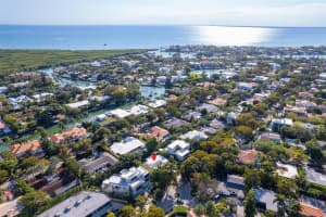 92 W Mashta Dr, Key Biscayne, FL 33149, Sold 09/12/25