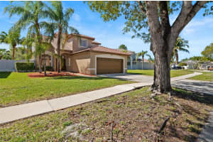 934 SW 176th Terrace, Pembroke Pines, FL 33029, Sold 04/29/25
