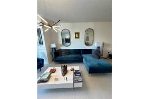 1000 Brickell Plaza Unit 4814, Miami, FL 33131, Sold 06/06/25