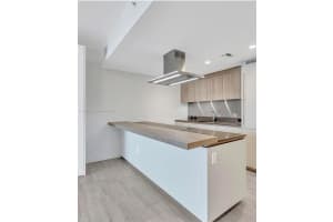 1000 Brickell Plaza Unit 4814, Miami, FL 33131, Sold 06/06/25
