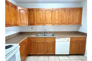 1085 W 68th St APT 210, Hialeah, FL 33014, Sold 04/08/25