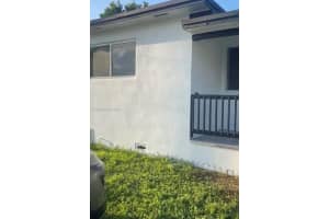 3085 Nw 51st St, Miami
