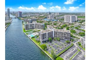 600 Parkview Dr APT 1109, Hallandale Beach, FL 33009, Sold 10/01/25