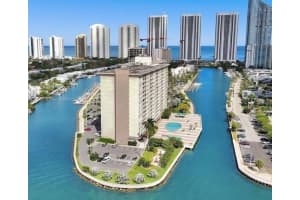 400 Kings Point Dr APT 801, Sunny Isles Beach, FL 33160, Sold 08/01/25