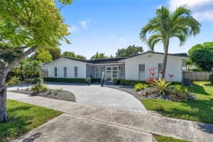 2382 NE 197th St, Miami, FL 33180, Sold 06/17/25
