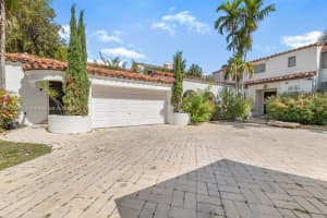 5661 Pine Tree Dr Miami Beach, FL 33140 - MLS#A11755996