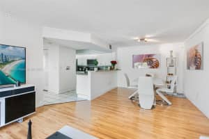 18830 NW 57th Ave APT 201, Hialeah, FL 33015, - MLS#A11756034