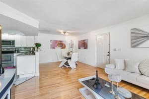18830 NW 57th Ave APT 201, Hialeah, FL 33015, - MLS#A11756034