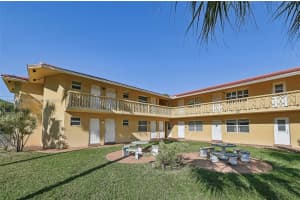 90 Ne 19th Ave 1, Deerfield Beach