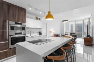 851 NE 1st Ave #3907, Miami, FL 33130, - MLS#A11756204