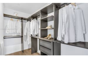 398 NE 5th St, Miami, FL 33132, - MLS#A11756284