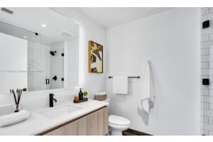 398 NE 5th St, Miami, FL 33132, - MLS#A11756284