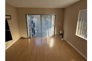 2430 Sw 81st Ave 408, Davie