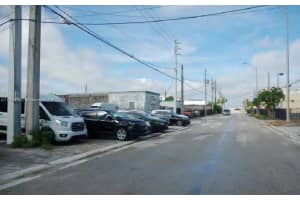 4000 Nw 26th St Miami, FL 33142 Sold 10/17/25