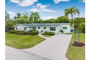 15740 SW 75th Ave, Palmetto Bay, FL 33157, Sold 05/21/25