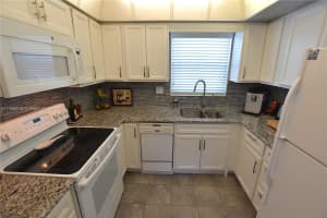 2551 Emory Dr E d, Haverhill, FL 33415, Sold 04/11/25