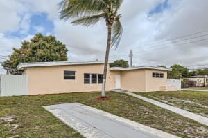 1901 NW 185th St, Miami Gardens, FL 33056, Sold 04/07/25
