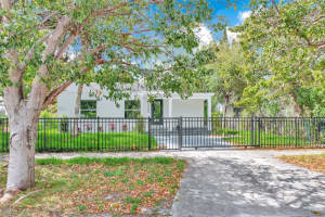 4520 Nw 3rd Ave, Miami