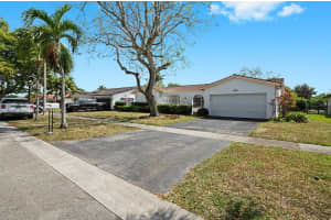 10500 NW 5th St, Plantation, FL 33324, Sold 05/28/25