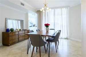 19111 Collins Ave 207, Sunny Isles Beach