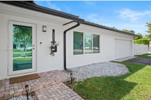 10880 SW 120th St, Miami, FL 33176, Sold 04/07/25