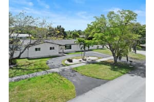 10880 SW 120th St, Miami, FL 33176, Sold 04/07/25
