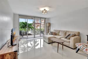 2711 Ocean Club Blvd APT 107, Hollywood, FL 33019, Sold 05/20/25