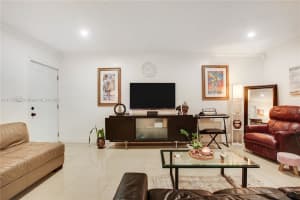 11930 Ne 19th Dr 7 North Miami, FL 33181 - MLS#A11756722
