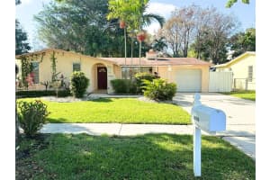 10500 NW 2nd Ct, Plantation, FL 33324, Sold 06/18/25
