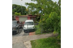 5271 SW 3rd St, Coral Gables, FL 33134, Sold 05/08/25
