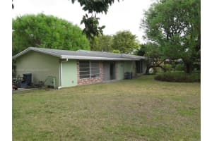 8240 SW 96th St, Miami, FL 33156, Sold 04/09/25