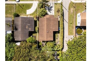 1243 NW 42nd St, Miami, FL 33142, - MLS#A11757096